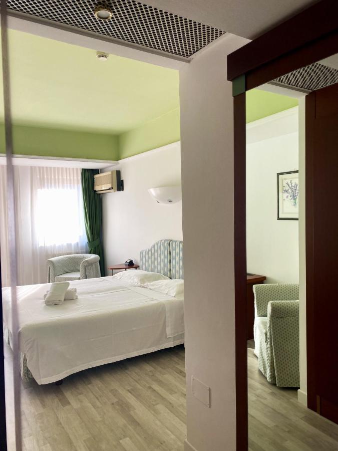 Miramonti Hotel Saint Vincent Saint-Vincent Exterior foto